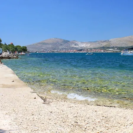 Apartman By The Sea Arbanija, Ciovo - 18624 *