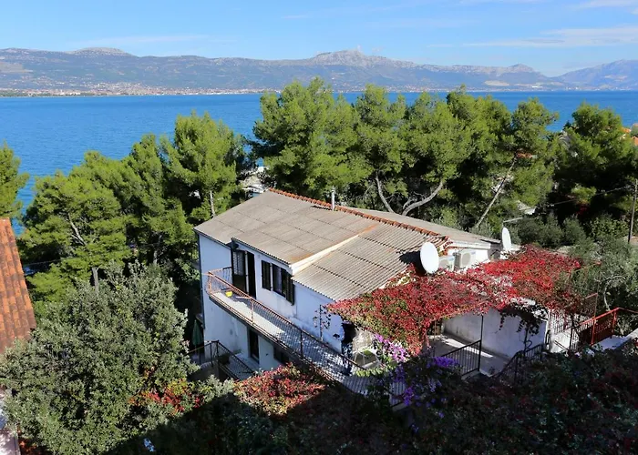 Lägenhet By The Sea Arbanija, Ciovo - 18624 *